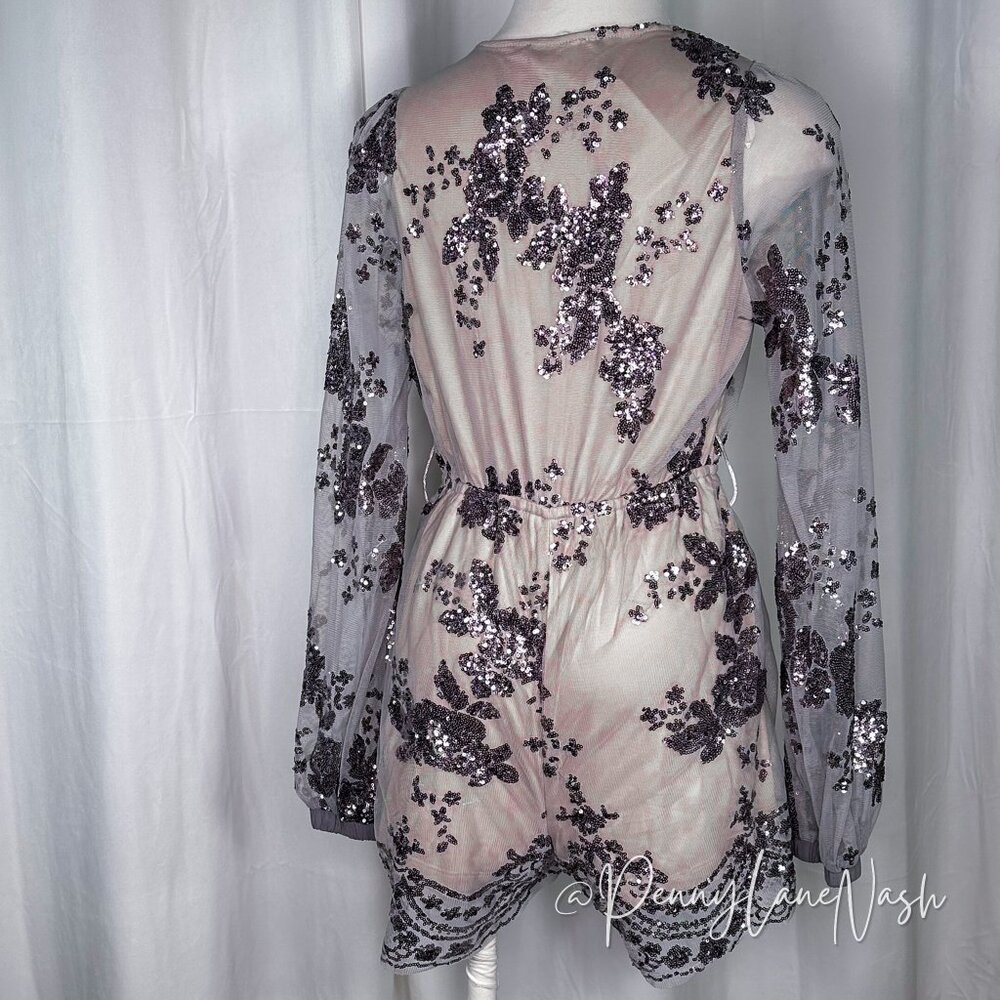 NWT L'Atiste Sheer Sleeve Sequined Deep V Neck Romper Lvander - Picture 4 of 14